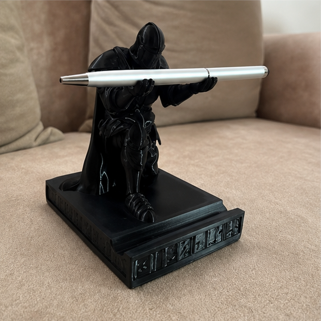 Knight Theme Pen Holder